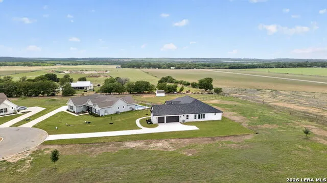 302 Venado Oaks Castroville, TX 78009