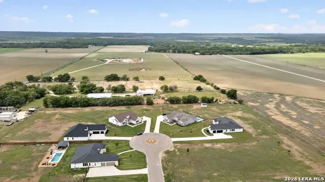 302 Venado Oaks Castroville, TX 78009