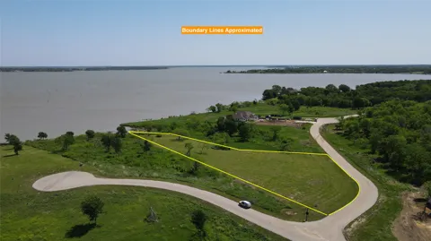 Edgewater Way