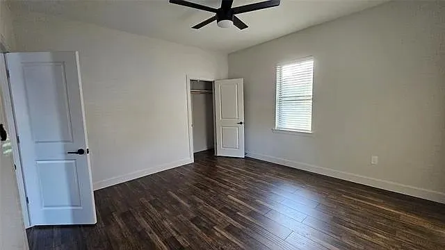 706 N Main Street Ector, TX 75439