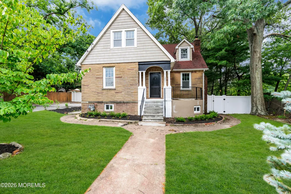 201 Knox Avenue Eatontown, NJ 07724