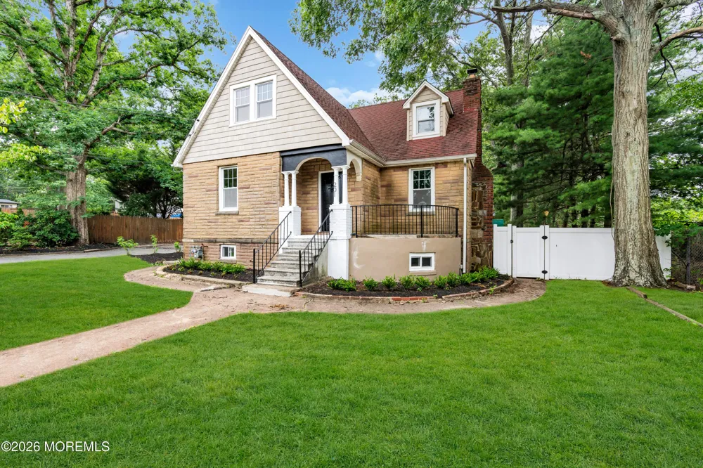 201 Knox Avenue Eatontown, NJ 07724