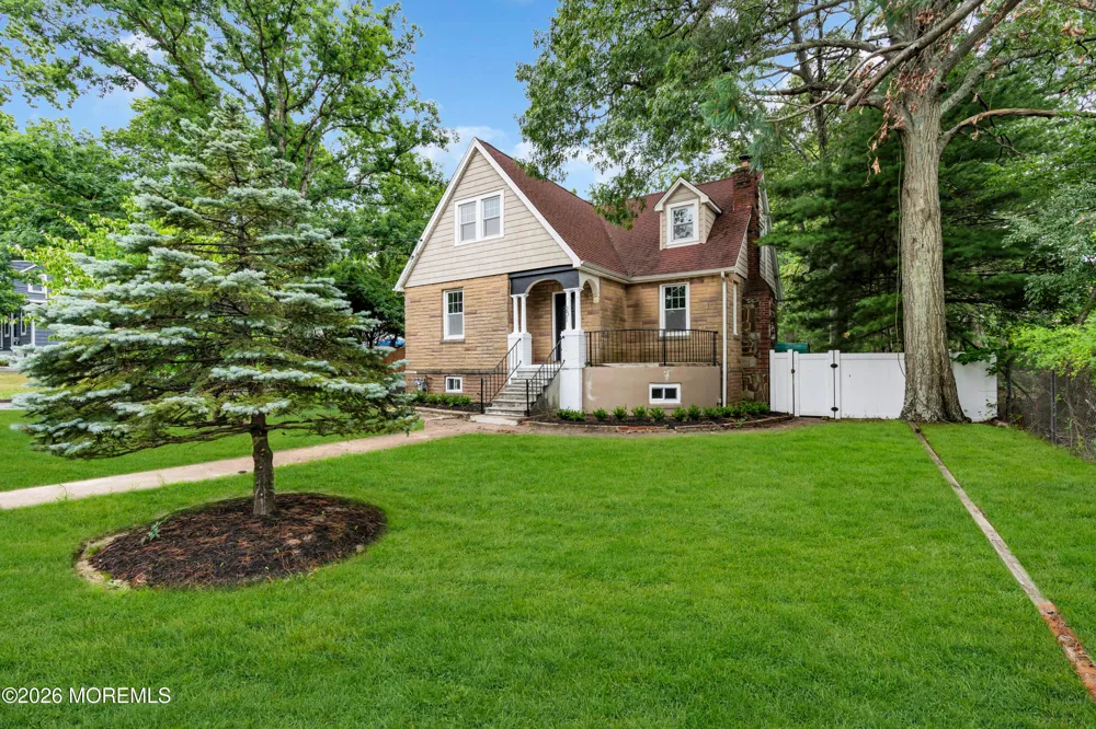 201 Knox Avenue Eatontown, NJ 07724