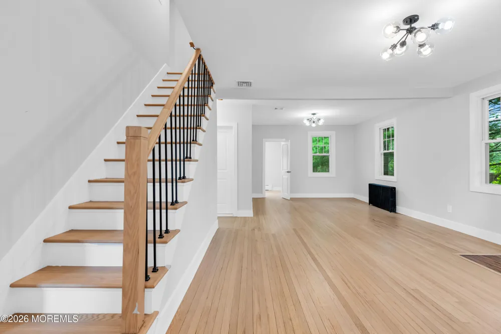 201 Knox Avenue Eatontown, NJ 07724