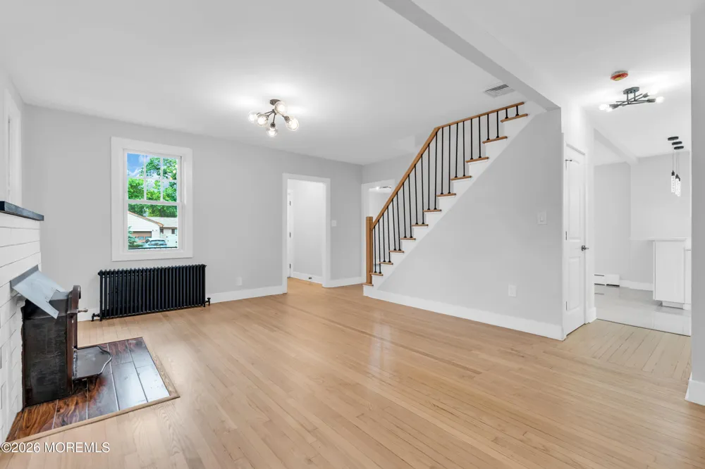 201 Knox Avenue Eatontown, NJ 07724