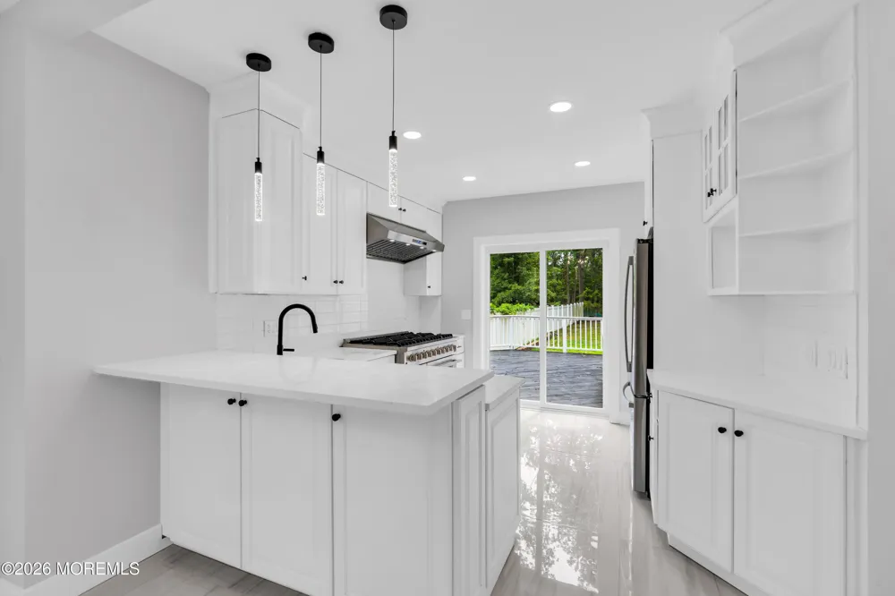 201 Knox Avenue Eatontown, NJ 07724