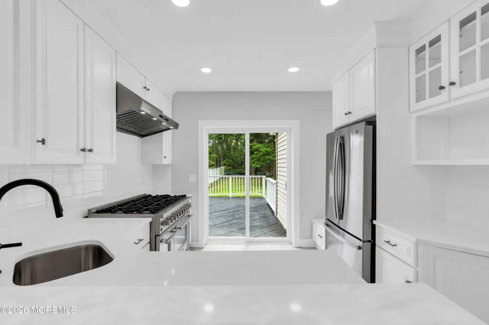 201 Knox Avenue Eatontown, NJ 07724