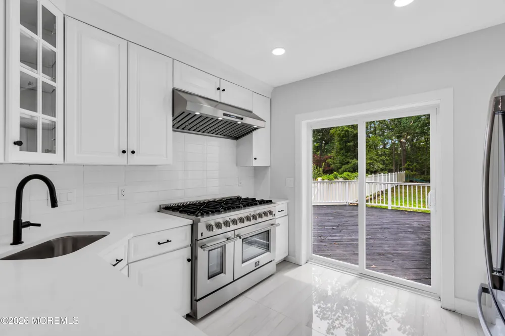 201 Knox Avenue Eatontown, NJ 07724