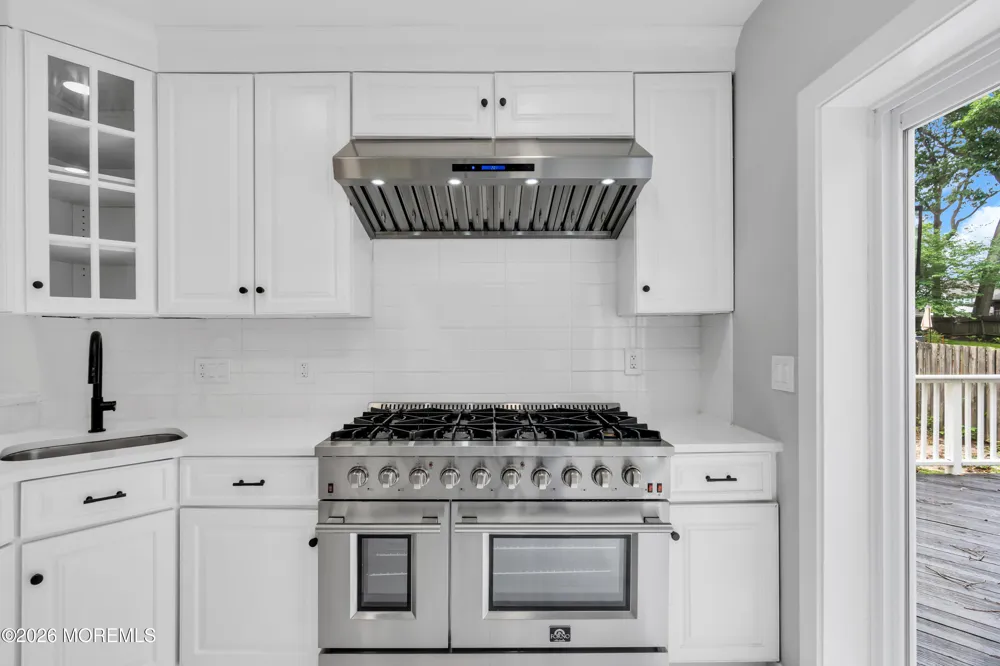201 Knox Avenue Eatontown, NJ 07724
