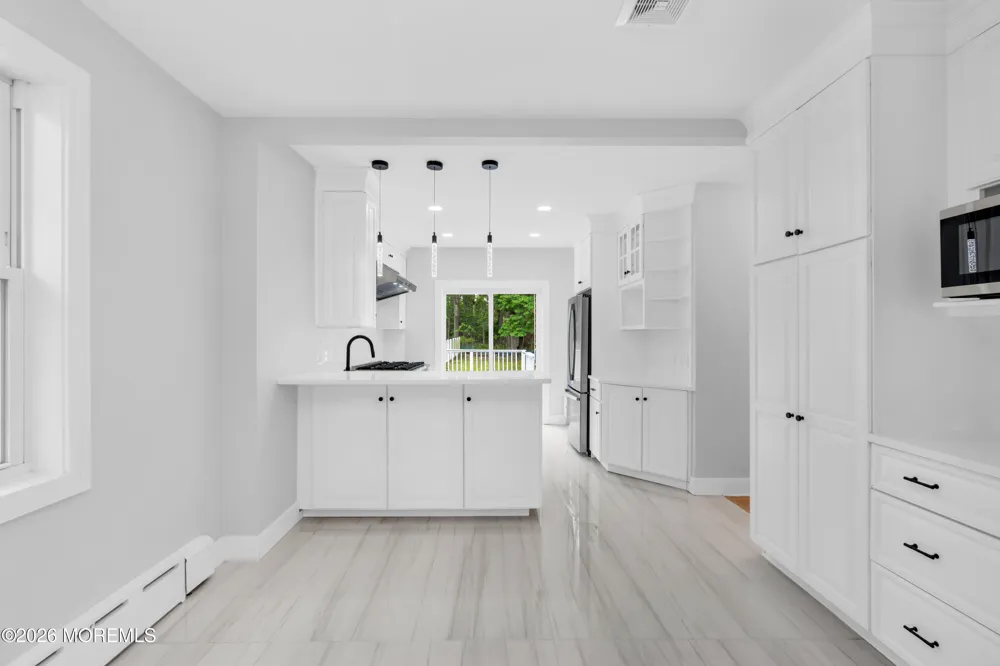 201 Knox Avenue Eatontown, NJ 07724