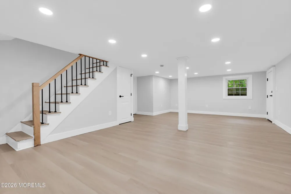 201 Knox Avenue Eatontown, NJ 07724