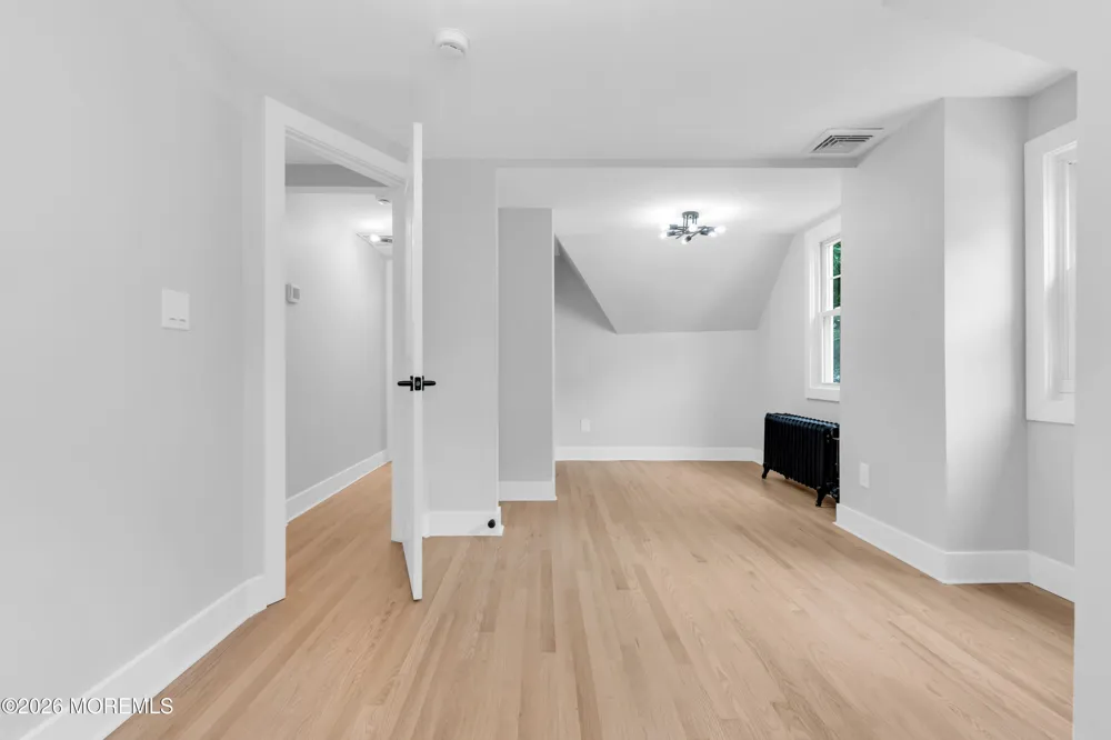 201 Knox Avenue Eatontown, NJ 07724