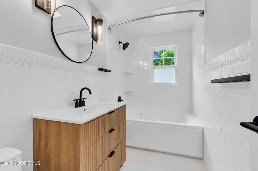 201 Knox Avenue Eatontown, NJ 07724