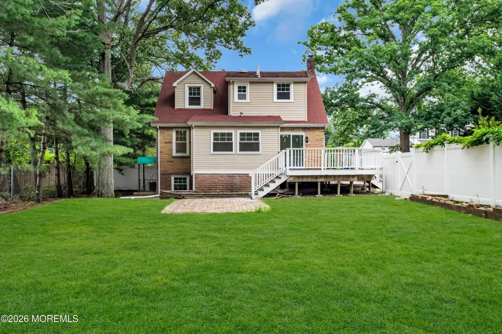 201 Knox Avenue Eatontown, NJ 07724