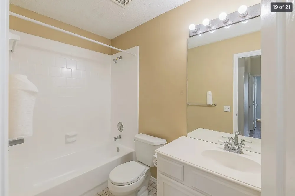 210 Madisson Drive Euless, TX 76039