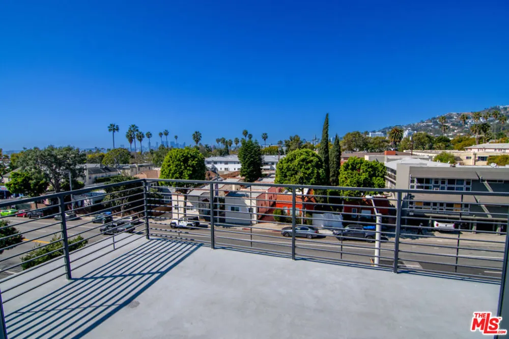1236 Fairfax Avenue #5 West Hollywood, CA 90046