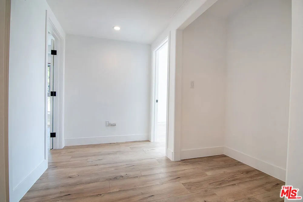 1236 Fairfax Avenue #5 West Hollywood, CA 90046