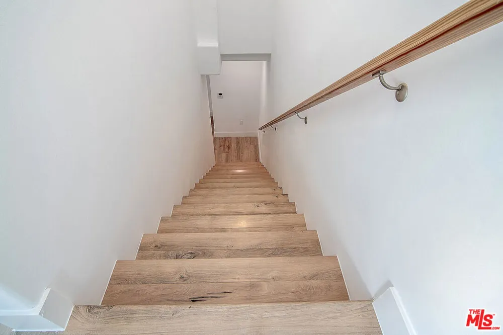 1236 Fairfax Avenue #5 West Hollywood, CA 90046
