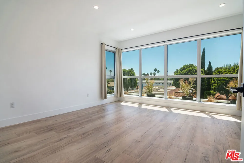 1236 Fairfax Avenue #5 West Hollywood, CA 90046
