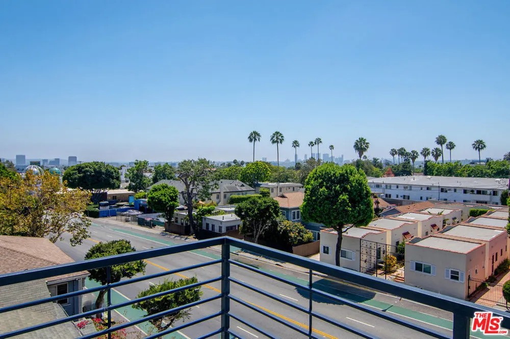 1236 Fairfax Avenue #5 West Hollywood, CA 90046
