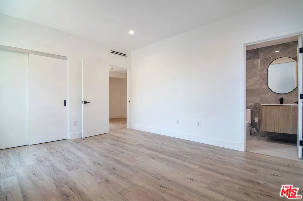 1236 Fairfax Avenue #5 West Hollywood, CA 90046