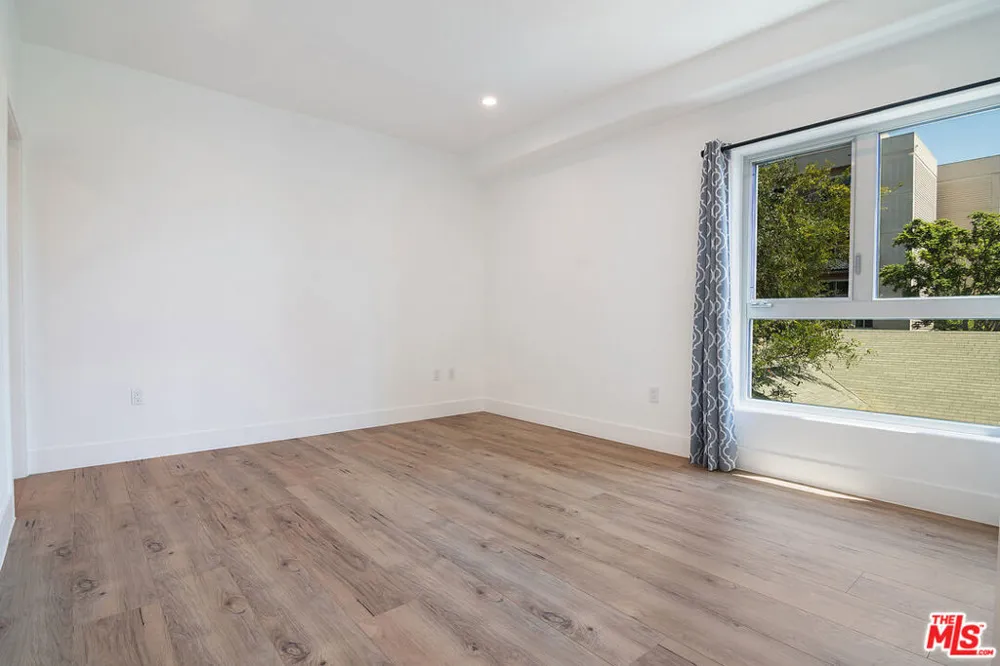 1236 Fairfax Avenue #5 West Hollywood, CA 90046