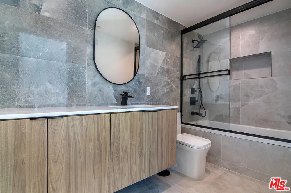 1236 Fairfax Avenue #5 West Hollywood, CA 90046