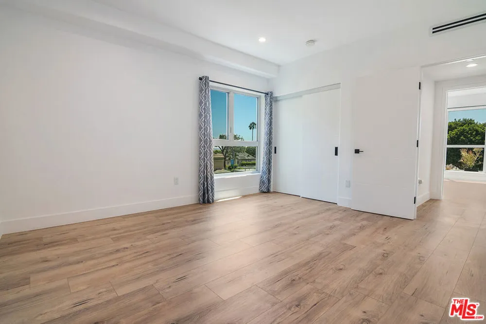 1236 Fairfax Avenue #5 West Hollywood, CA 90046