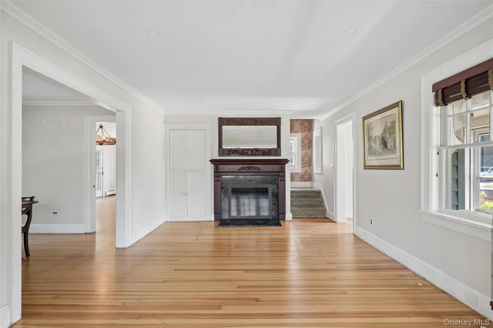 138 Hallock Street Riverhead, NY 11901