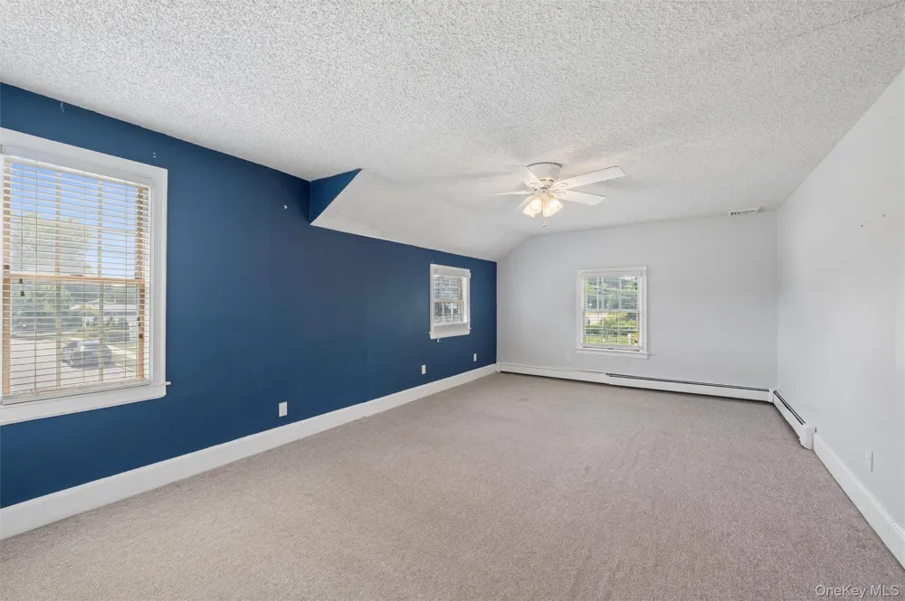 138 Hallock Street Riverhead, NY 11901