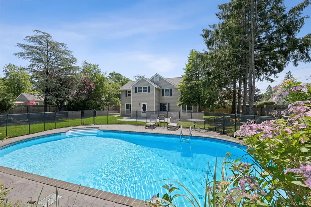 138 Hallock Street Riverhead, NY 11901