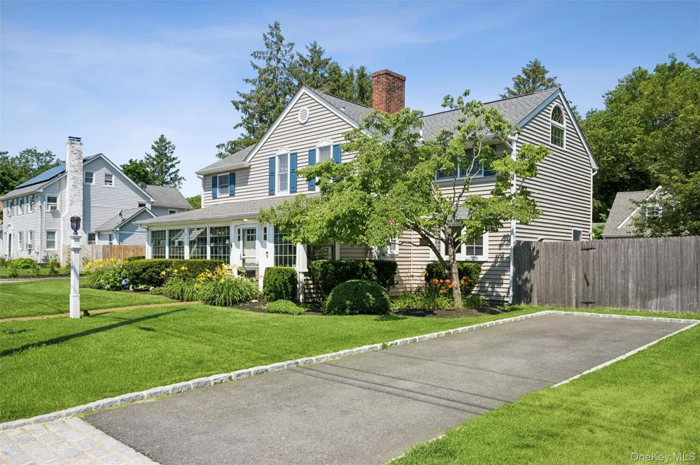 138 Hallock Street Riverhead, NY 11901