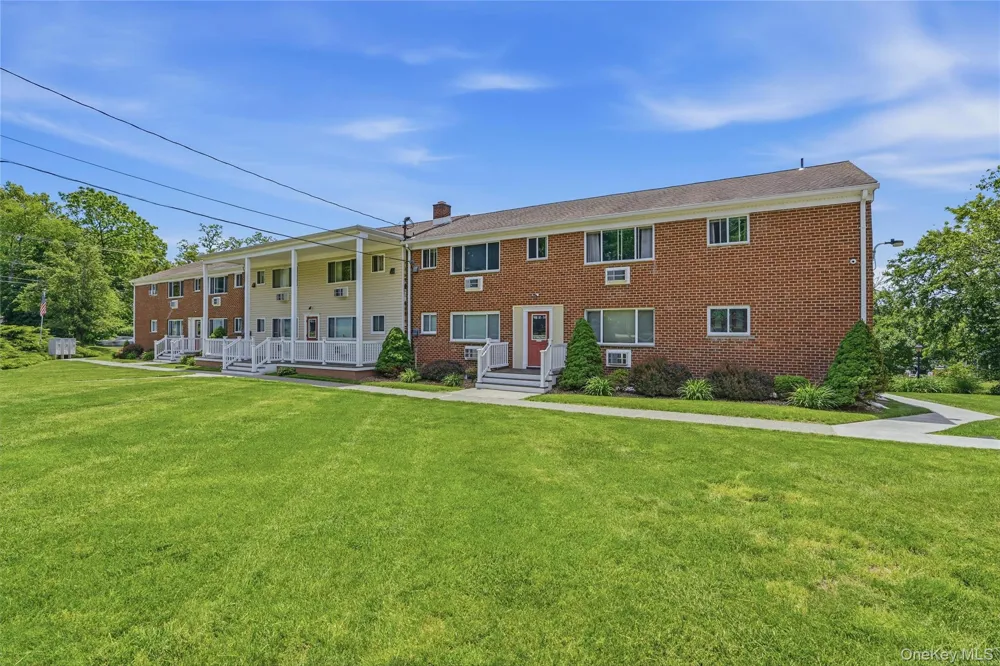 90 Osborne Hill Road #B14 Wappingers Falls, NY 12590