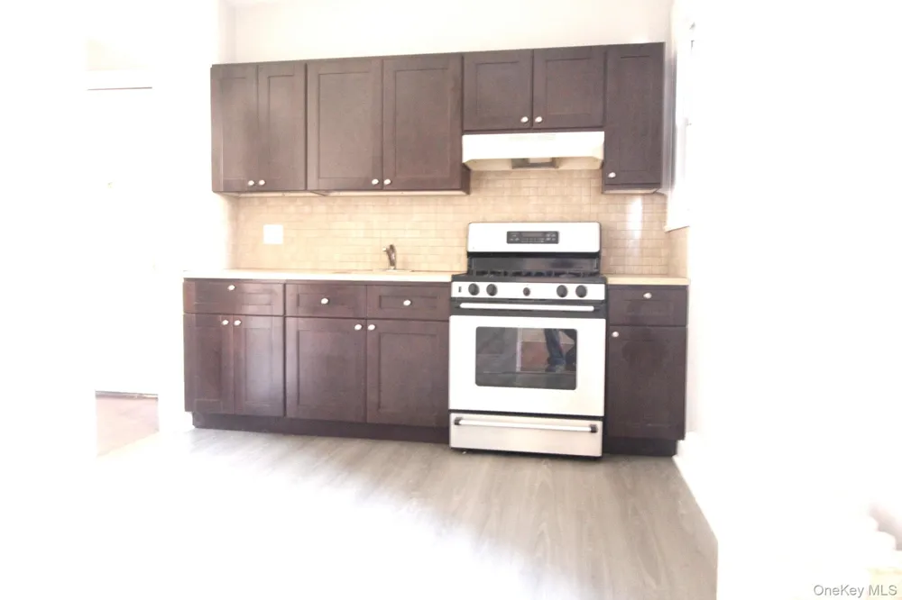 477 Merrick Road Lynbrook, NY 11563