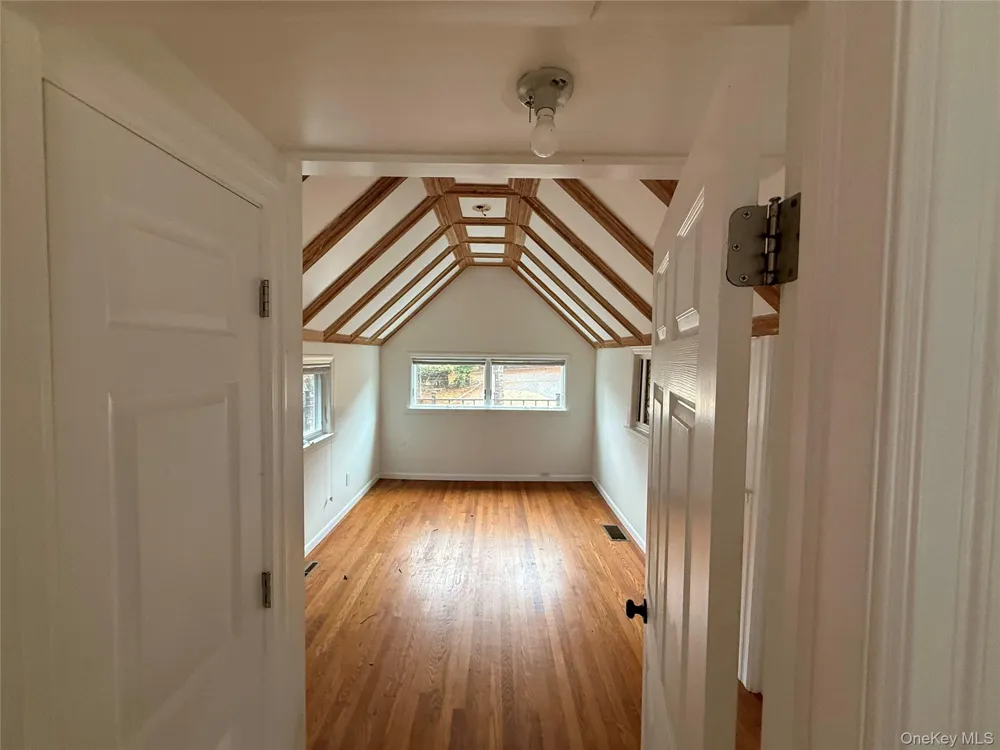 39 Cedar Drive Southampton, NY 11968