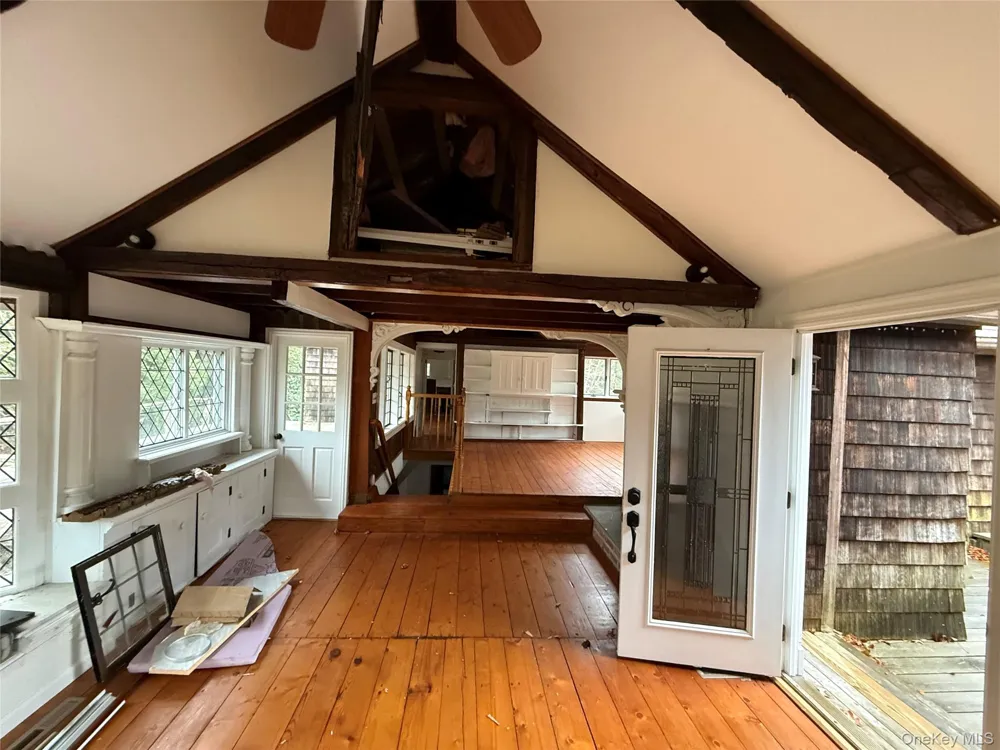 39 Cedar Drive Southampton, NY 11968