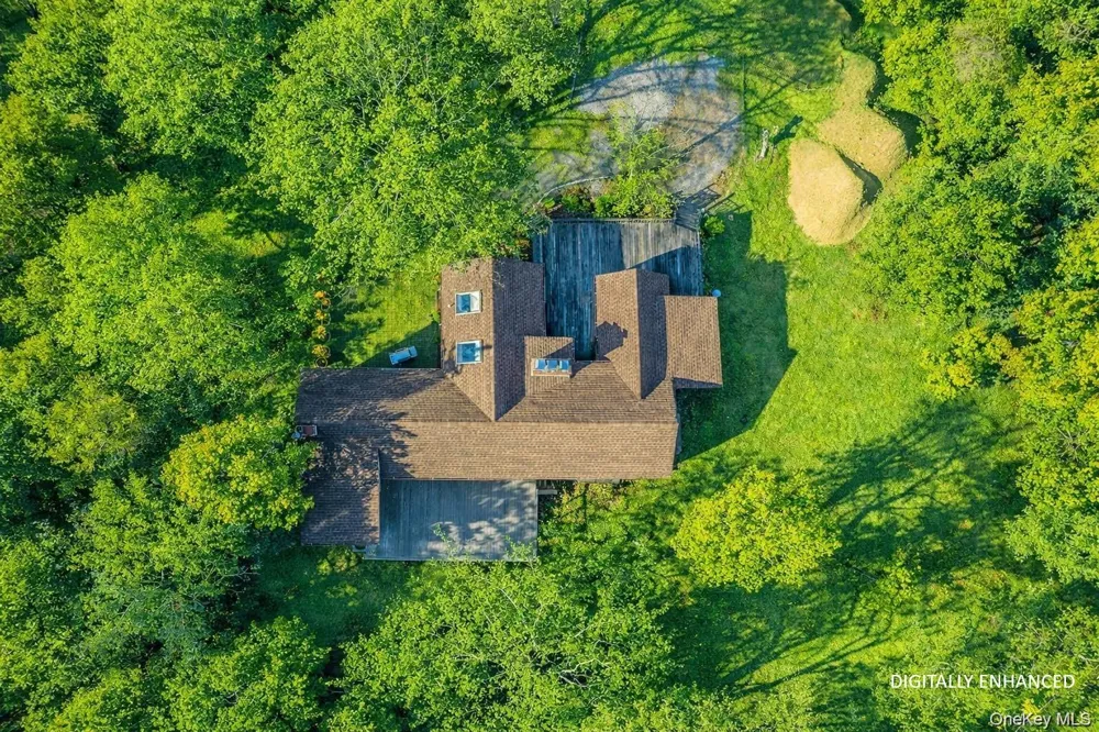 39 Cedar Drive Southampton, NY 11968