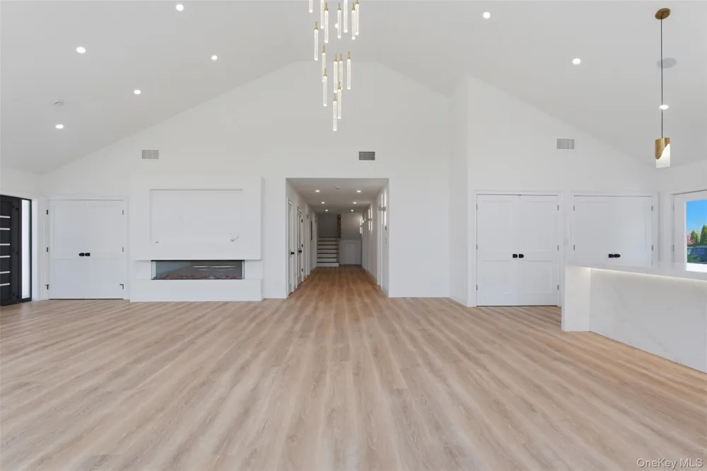 2800 Sarles Drive Yorktown Heights, NY 10598