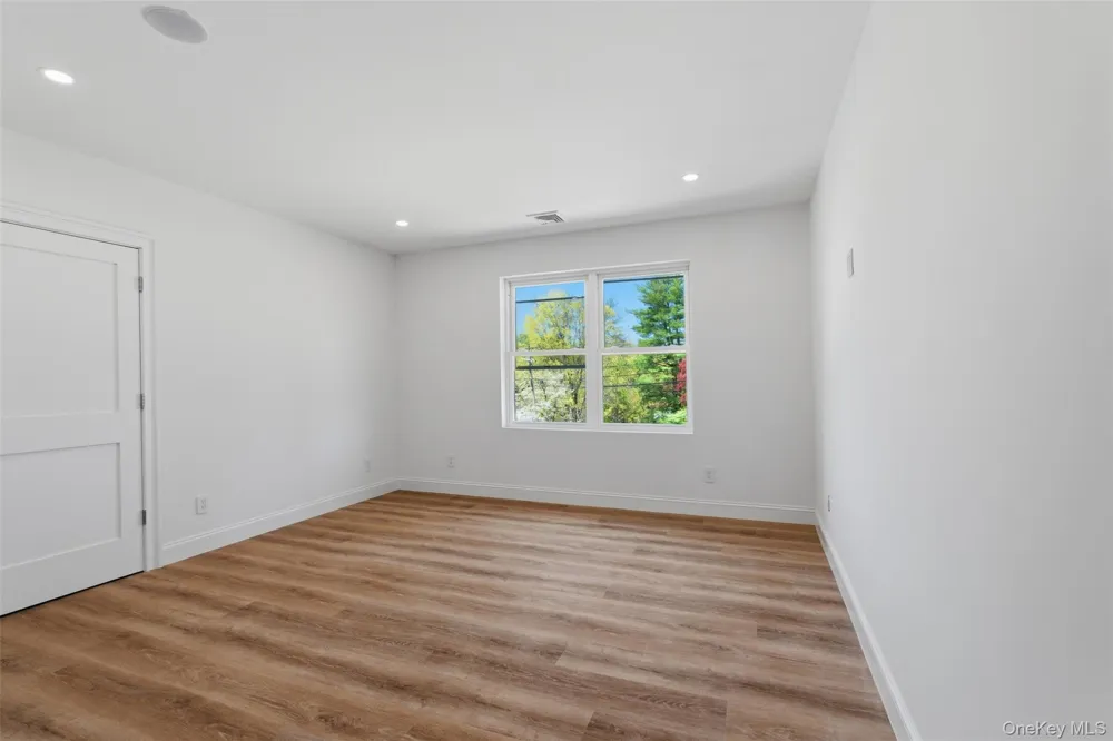 2800 Sarles Drive Yorktown Heights, NY 10598