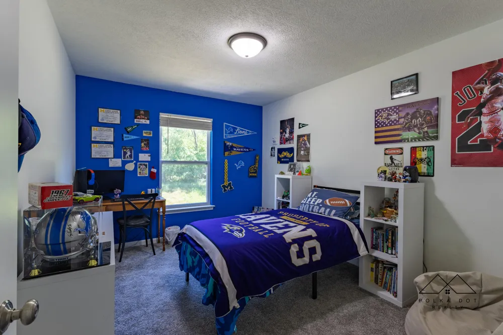 415 Edgewood Pass Fenton, MI 48430
