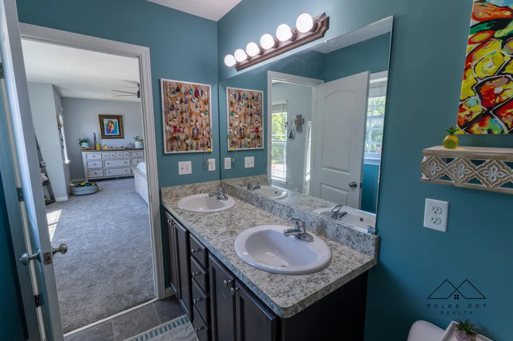 415 Edgewood Pass Fenton, MI 48430