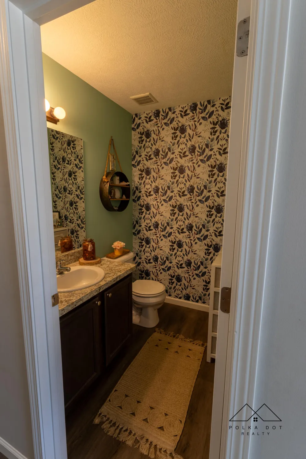 415 Edgewood Pass Fenton, MI 48430