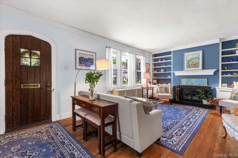 1072 Hunter Avenue Pelham, NY 10803