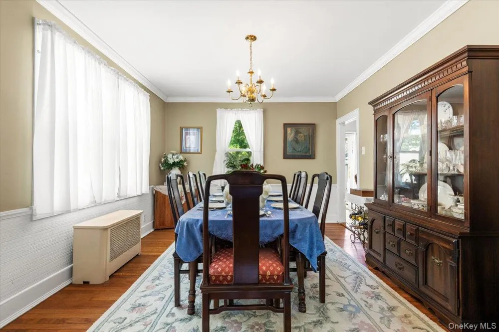 1072 Hunter Avenue Pelham, NY 10803