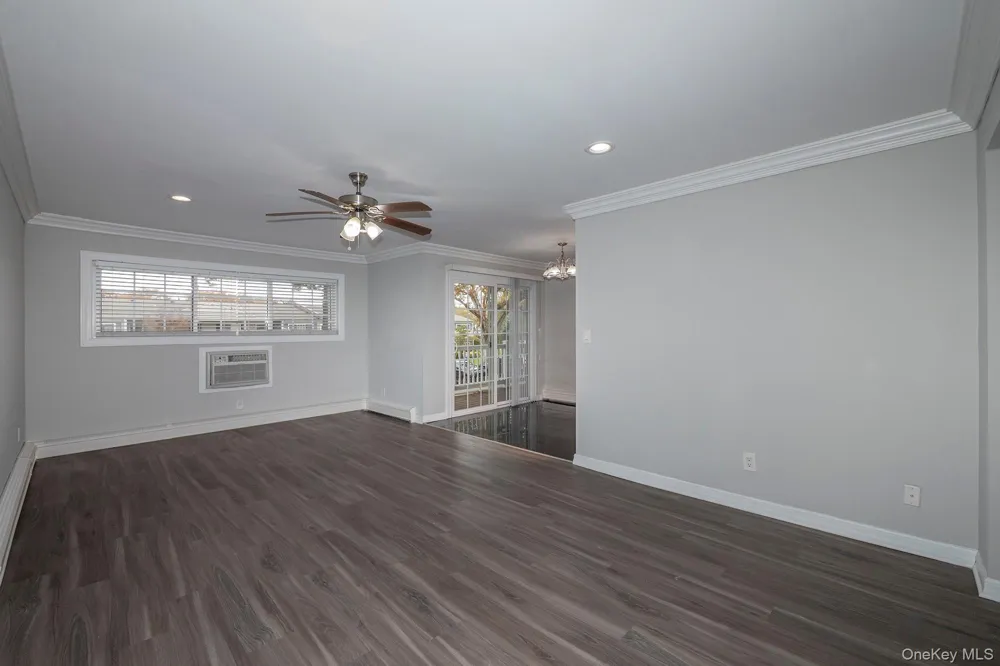 76 Mount Vernon Avenue #c16 Patchogue, NY 11772