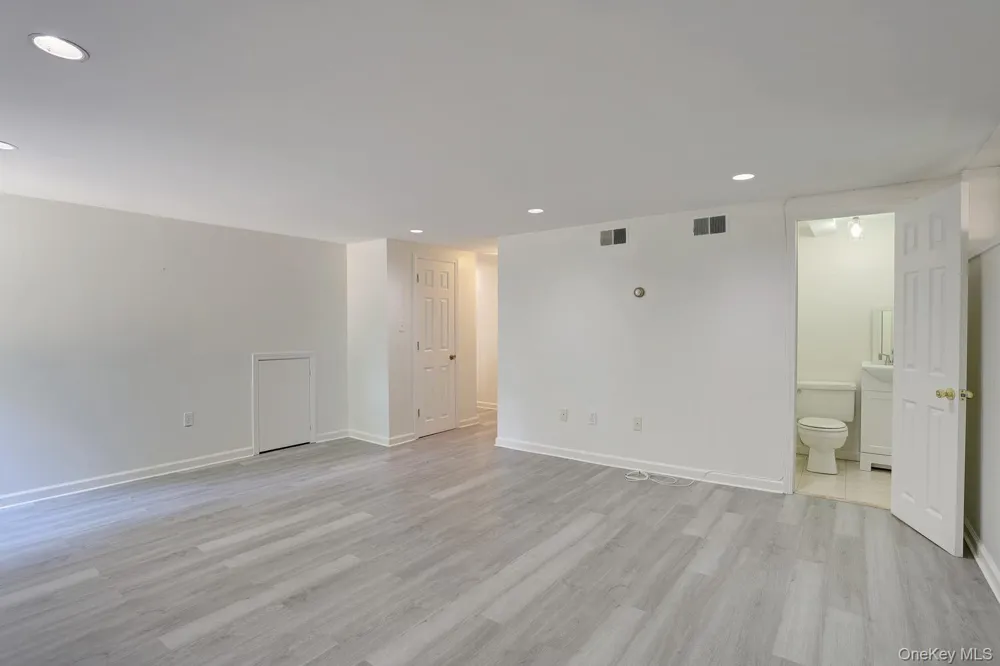 9 Charlotte Drive Spring Valley, NY 10977