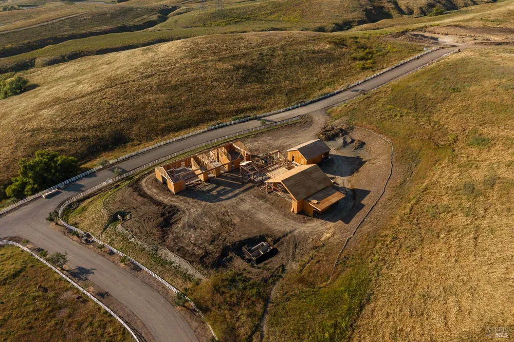 2700 Herzog Drive Petaluma, CA 94954
