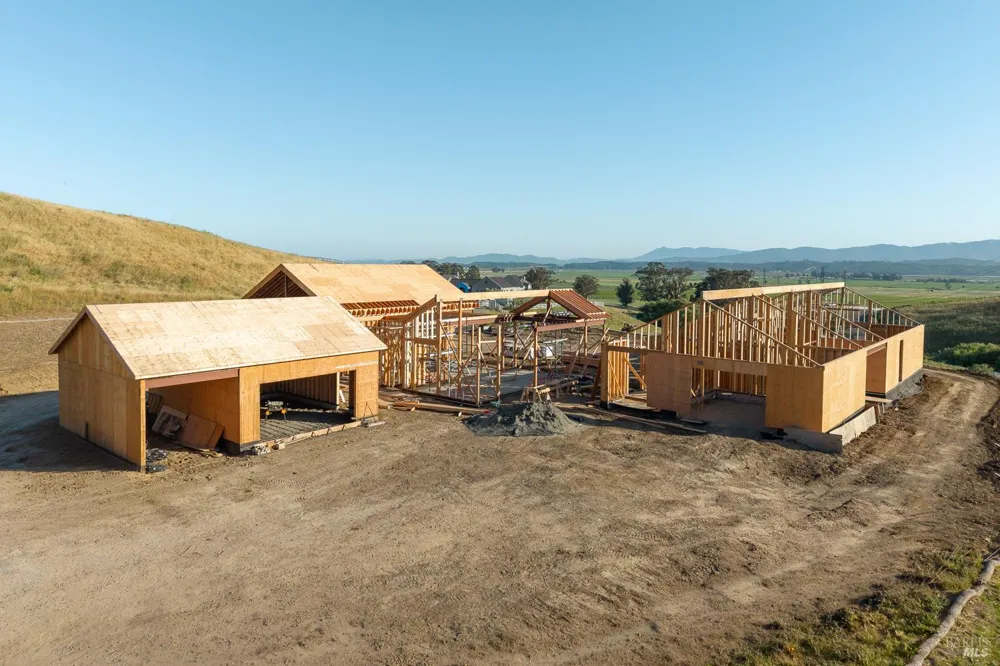 2700 Herzog Drive Petaluma, CA 94954