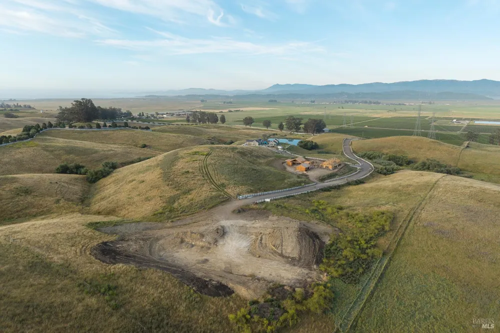 2955 Herzog Drive Petaluma, CA 94954