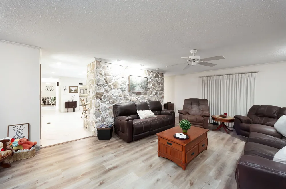 215 Eastern Shores Dr Lexington, TN 38351